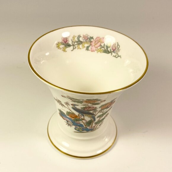 Set of 2 Wedgwood Kutani bird trumpet Vase & lidded jar - Picture 5 of 12